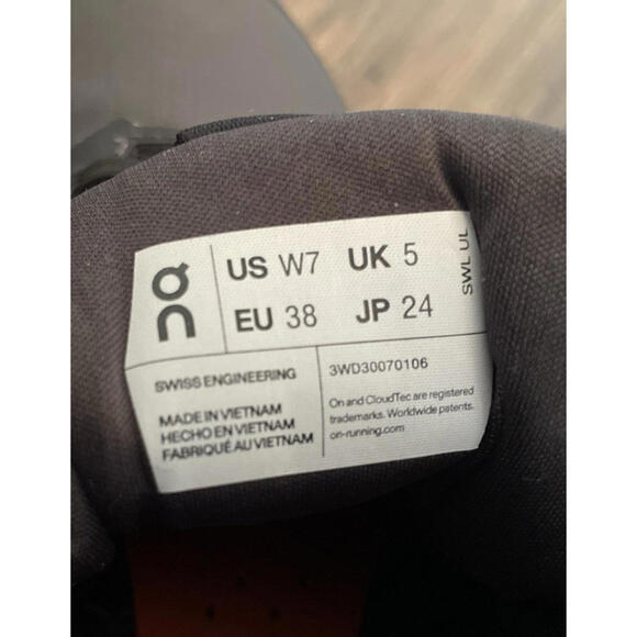 On Cloud Cloudroam Waterproof High Top Trainers 7 - Picture 6 of 7